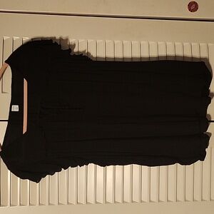 Bundle 3 like priced items for $15. Old navy flutter sleeve top